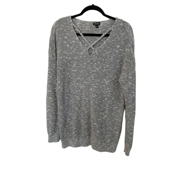 Torrid Criss Cross Gray Marled Long Sleeve Sweater Size 1 or 1X - Picture 2 of 11